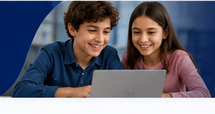 Online eğitim alan öğrenciler